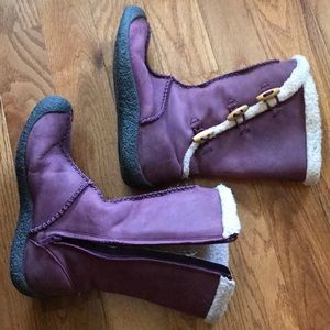 Keen size 8 winter boots